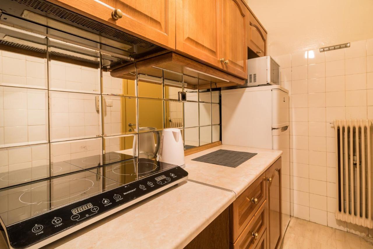 One-Bedroom Apartment - Kolonaki เอเธนส์ ภายนอก รูปภาพ